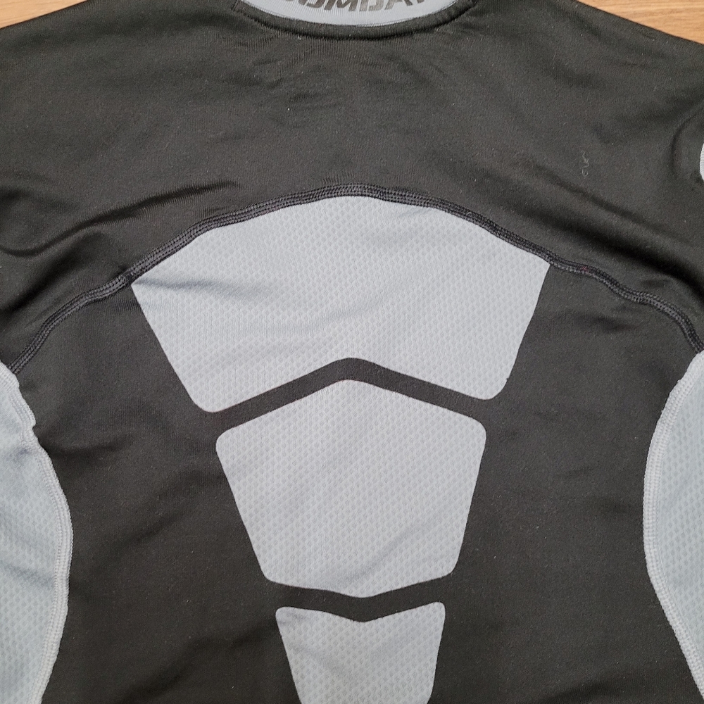 Nike Pro Combat Fitted Hypercool Long Sleeve Top … - image 3